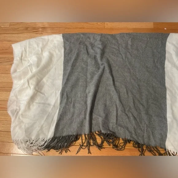 White and Grey Fringe Shawl